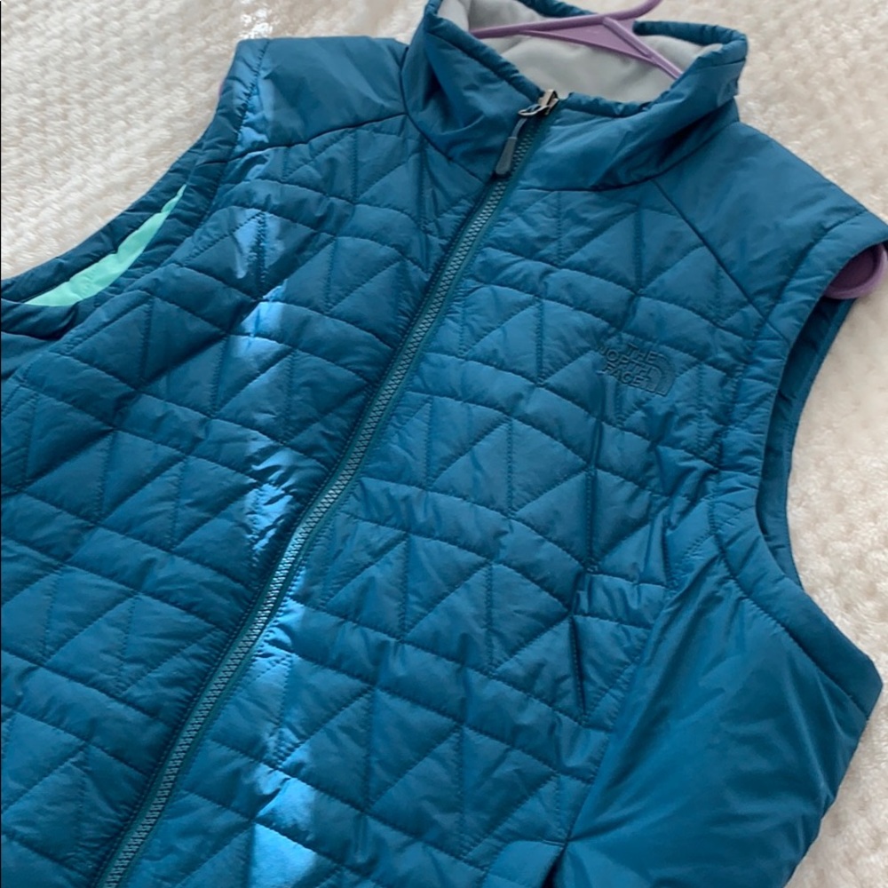 North face vest